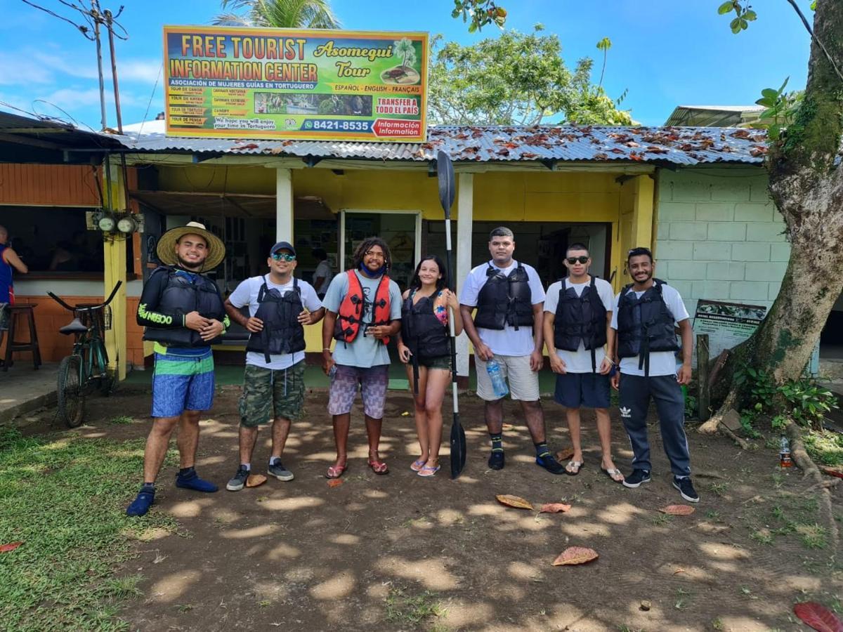 Cabinas El Muellecito Tortuguero Eksteriør bilde